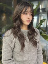 シティ(CITY)&nbsp;ハッシュレイヤー レイヤーカット 韓国ヘア フォワード巻き