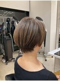 ショートボブ