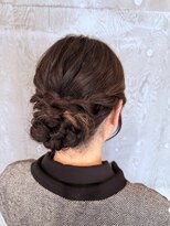 グランデュール 浜松小豆餅店(GRANDEUR)&nbsp;シニヨンアレンジ