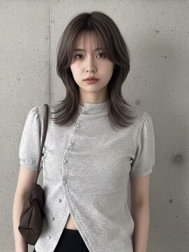 エイチ ウルフカット 大阪梅田(811) 50代ハンサムショートショートバレイヤージュクラゲヘアパーマ