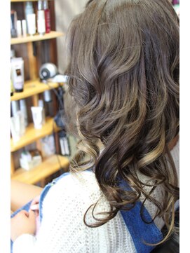 オーバーキャプテンネイキッド(OVER CAPTAIN NAKED) 外国人風2色MIXエクステ (エクステつけ放題)