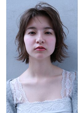 ニル(NILLU) くせ毛風ショートボブ