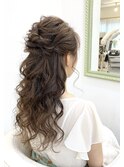 ウェーブねじりハーフアップ　ヘアセット