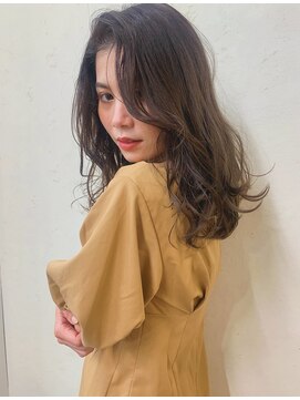 アクター(actor) 【透明感ベージュ系カラー×重めレイヤー】木村留維