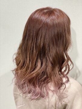 アトリエナガノ(atelier nagano) ニュアンスカラー/センターパート/ツヤ髪スタイル/ブルージュ