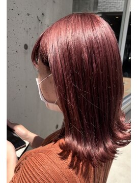 ヘアーアンドビューティーザ エフ(Hair Beauty the F) *ブリーチオンカラー_チェリーピンク_外ハネミディアム_m24