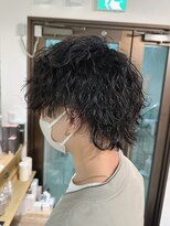 コワファーストナガサキシャンプーボーイ(COIFF1RST NAGASAKI SHAMPOO BOY)&nbsp;メンズウルフパーマ　波巻きパーマ
