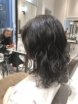 ネオリーブギンザ 銀座店(Neolive GINZA) レイヤーミディ　パーマスタイル　低温デジパ　(銀座)