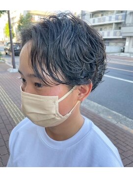 グラスペディア(graspedia) センター分けメンズパーマｍ