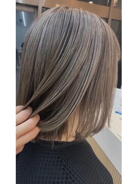 フェメ 立川(PHEME) 【白髪ぼかしハイライトカラー】