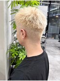 【GEEKS渋谷】ホワイトベージュ/短髪/夏カラー/刈り上げ/透明感