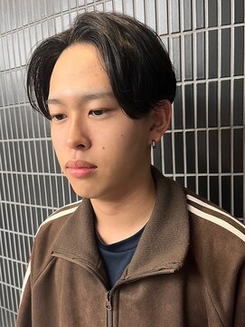 ソレイユ バイ アルフレッド(SOLEIL by alfRed) 爽やか ニュアンスパーマ センターパート 刈り上げ　20代 30代