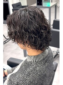 ノイセル 心斎橋(Noisyle) サーフカール×センターパート×海外ヘア×黒髪