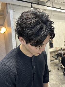 オム ブランシェ(HOMME BLANCHE’) 【Natsuki】フェザーパーマ×センターパート