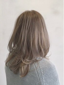 ミレニアム ニューヨーク 大泉学園店(MILLENNIUM NEW YORK)の写真/MILLENNIUM NEW YORKこだわりのダメージケア&頭皮ケアで、髪をずっと美しく。魅力溢れる大人女性髪へ。