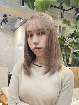 サンク 原宿 表参道(cinq) ホワイトミルクティーベージュハイトーンカラーブロンドブリーチ