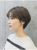 ショート　ショートボブ　ハンサムショート　前髪　暗めカラー