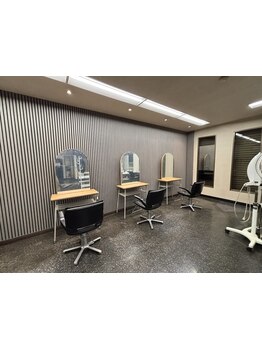 大人女性にぴったりなプライベートサロン！髪と頭皮にやさしい【ヘナカラー】で白髪のお悩みを解消します♪