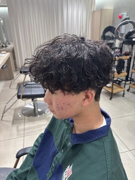 アッシュ 高幡不動店(Ash) シャドウパーマフェザーパーマ髪質改善ツーブロックウルフ立川