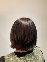 キー(KEY) 外ハネショートボブ