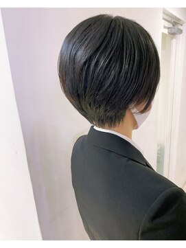 グランドライン(GRAND LINE) 《GRANDLINE友田千栄》ナチュラルな丸みショートボブ