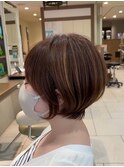 【白髪ぼかしハイライト】ハイライト丸みショート