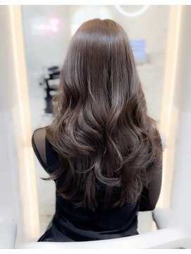 シーシンジュク 新宿南口(Sea shinjuku) 韓国風前髪×レイヤーカット【新宿/前髪/レイヤーカット】