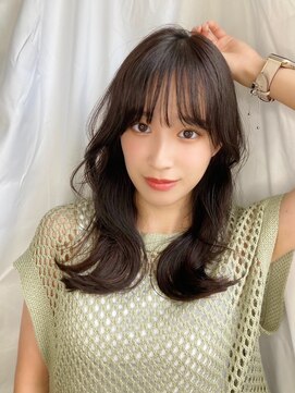ブリス(VLISS) ミディアム レイヤーカット 顔周りレイヤー 透明感 20代30代40代
