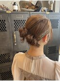 お呼ばれヘアまとめ髪カチモリヘア結婚式パーティー成人式