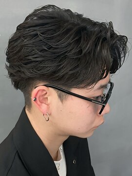 バース バイ ハピネス(BIRTH by happiness) 奈良men'sフェザーパーマフェザーショート