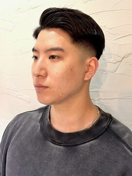 ディスイズバーバーセカンド(THIS IS BARBER 2nd) バーバー 刈り上げ フェード 短髪 アップバング ビジネス