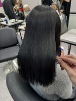 ペレ 栄 アネックス(PELE栄ANNEX) 韓国 くびれロング レイヤー ワンホンヘア 小顔前髪