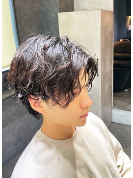 クール ヴィヴィ(Cool ViVi) センターパートシャドーパーマスタイル