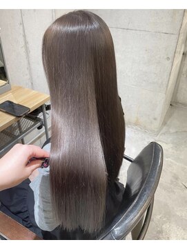 リベルテ(LIBERTE) liberte銀座 うるツヤストレート×う透明感グレージュ