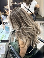 ブレンド 渋谷(BLend)&nbsp;ハイライトカラーくびれヘアアプリコットオレンジ