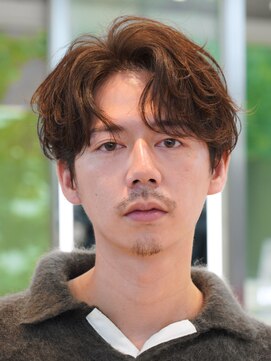 テン 心斎橋(tenn.) 心斎橋フェザーパーマ毛流れセンターパートカルマパーマ強め30代