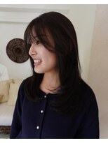 リゴッツ ドゥア プトゥリ(Regottz dua putri)&nbsp;前髪ワンカールでまとまるレイヤースタイル3.5