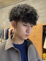 ニディ(Nide)&nbsp;ラウンドマッシュ/フェザーパーマ/ツイストスパイラルパーマ