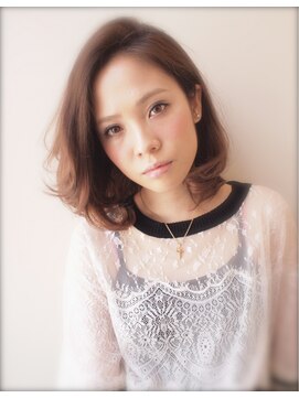 アフロート ギンザ(AFLOAT GINZA) 大人耳かけボブ