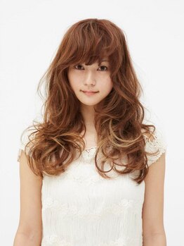 アンバーヘアー(A.M.B.E.R. hair)の写真/【A.M.B.E.R. hair】では乾かすだけでセットが簡単なヌケ感のあるデジタルパーマがオススメです！