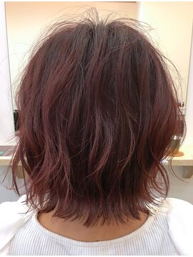 カキーン(cakeen) クセっ毛必見★寝ぐせ風ウェーブショート×ピレンジカラー