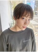 オリーブベージュショートヘアー