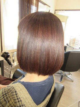 コア フィール ア デイ(COIFFURE A DAY) 【M3D】ストレートボブ