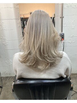 フォーカス(focus) ＊ホワイトカラー