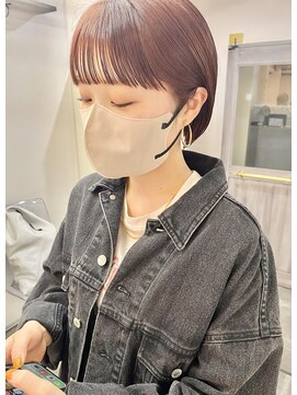 キートス 高知店(kiitos) ○耳かけタイトな丸みボブ暖色艶カラー