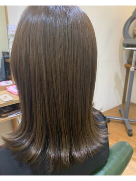 美容室 アイディー i-dee 艶オリーブカラー