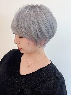 エトワ(ETOWA) 透明感×髪質改善カラーショート