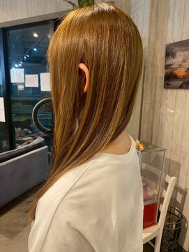 ツヤ感を引き出す高彩度オレンジブラウン◎ストレート