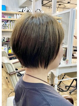 ラシクベル(Lashiku Belle) ショートボブ　1/9