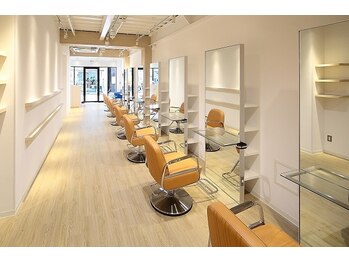 アエル ヘアーサロン(Aeru hair salon)の写真/お客様1人1人にしっかり向き合い、「なりたい」を叶えながら魅力を最大限に引き出して仕上がりをご提供♪